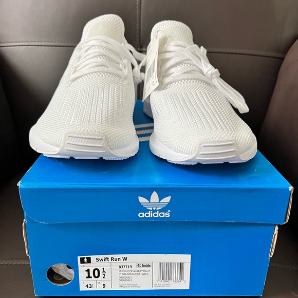 Adidas Swift Run Women Shoes - Picture 3 of 9